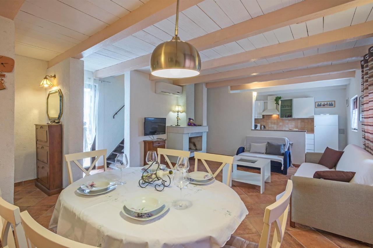Villa Karina Tar Tar-Vabriga المظهر الخارجي الصورة